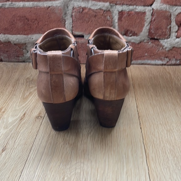 Schuler and Sons Philadelphia bootie from Anthropologie - Picture 3 of 6